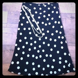 Playful polka dot skirt ⚫️⚪️⚫️